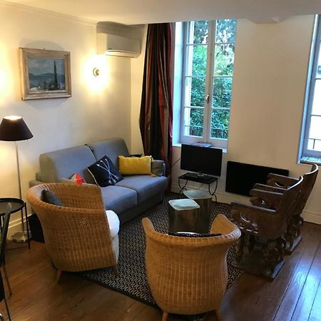 アヴィニョンDuplex Face Au Palaisアパートメント エクステリア 写真