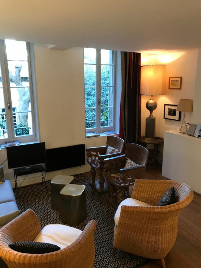 アヴィニョンDuplex Face Au Palaisアパートメント エクステリア 写真