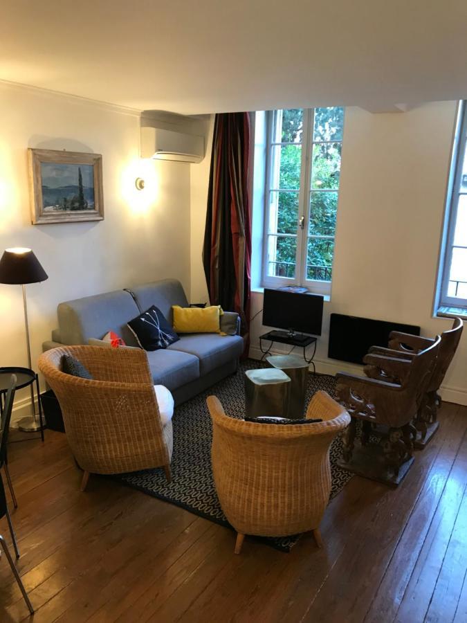 アヴィニョンDuplex Face Au Palaisアパートメント エクステリア 写真