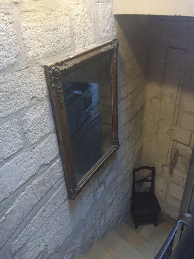 アヴィニョンDuplex Face Au Palaisアパートメント エクステリア 写真